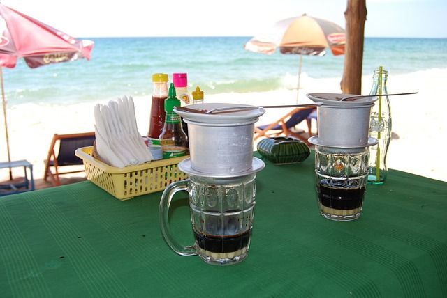 Thai Coffee vs Vietnamese Coffee (What’s the difference?)